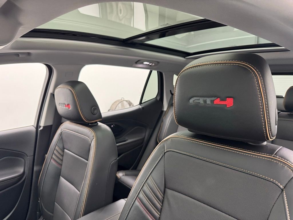 Used 2022 GMC Terrain AT4 w/ Infotainment Package II image 6