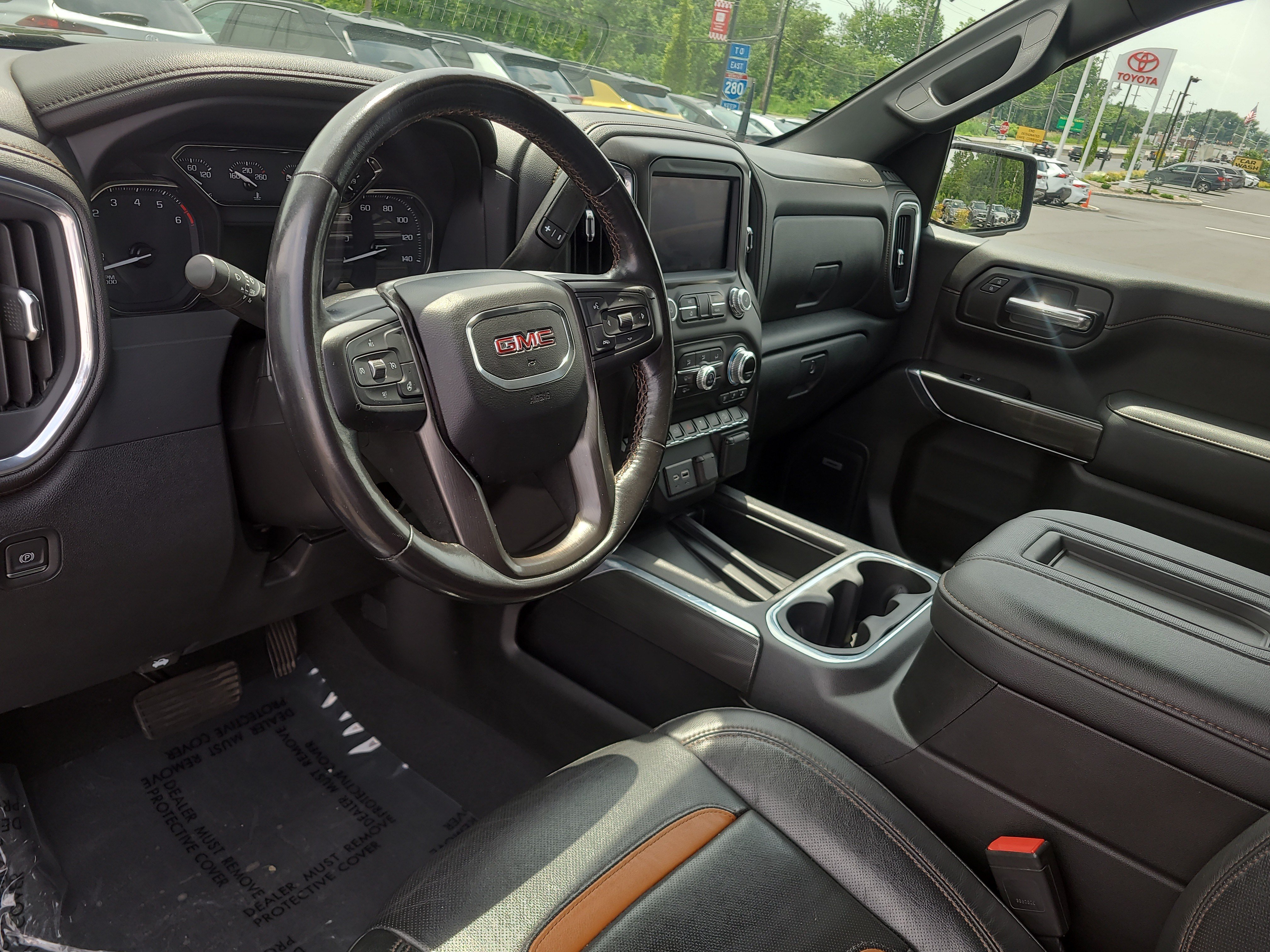 Used 2020 GMC Sierra 1500 AT4 w/ AT4 Premium Package AWD/4WD image 15