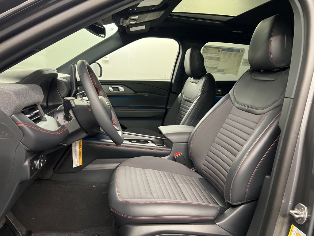 New 2026 Ford Explorer ST-Line w/ ST-Line Street Pack image 27