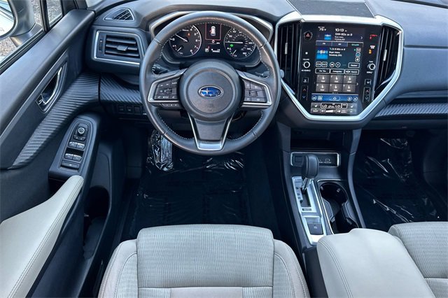 Used 2023 Subaru Ascent Premium w/ Convenience Package image 16
