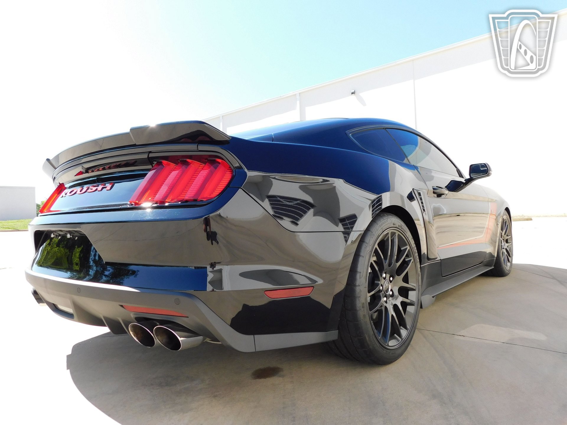 Used 2017 Ford Mustang GT Premium image 24