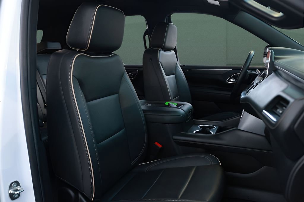 Used 2024 GMC Yukon SLT image 17