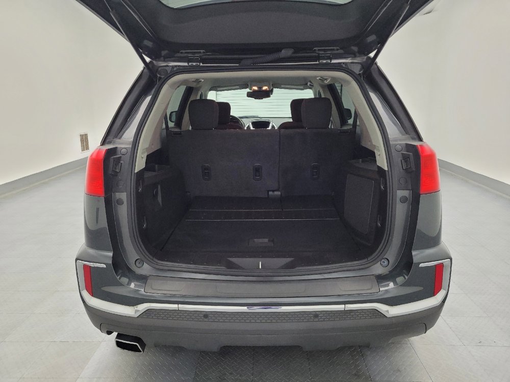 Used 2017 GMC Terrain SLE w/ Technology Package image 29