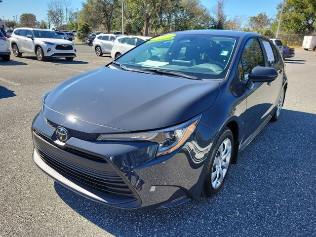 Used 2025 Toyota Corolla LE image 14