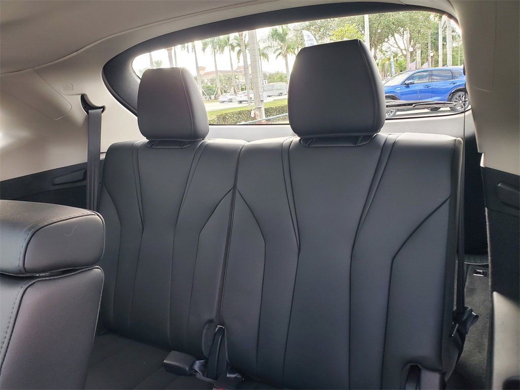 Used 2025 Acura MDX SH-AWD image 14