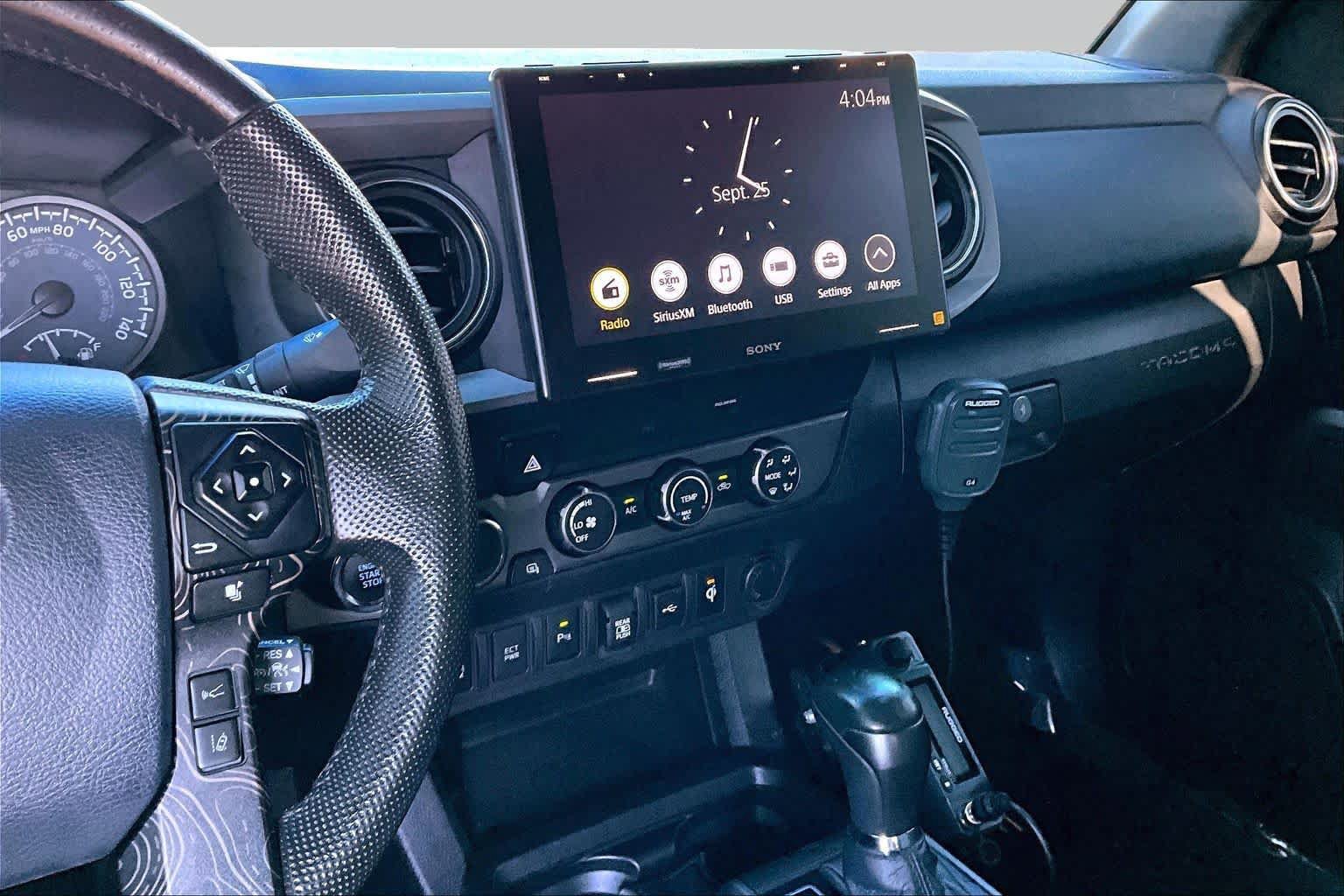 Used 2020 Toyota Tacoma TRD Off-Road w/ Technology Package AWD/4WD image 6