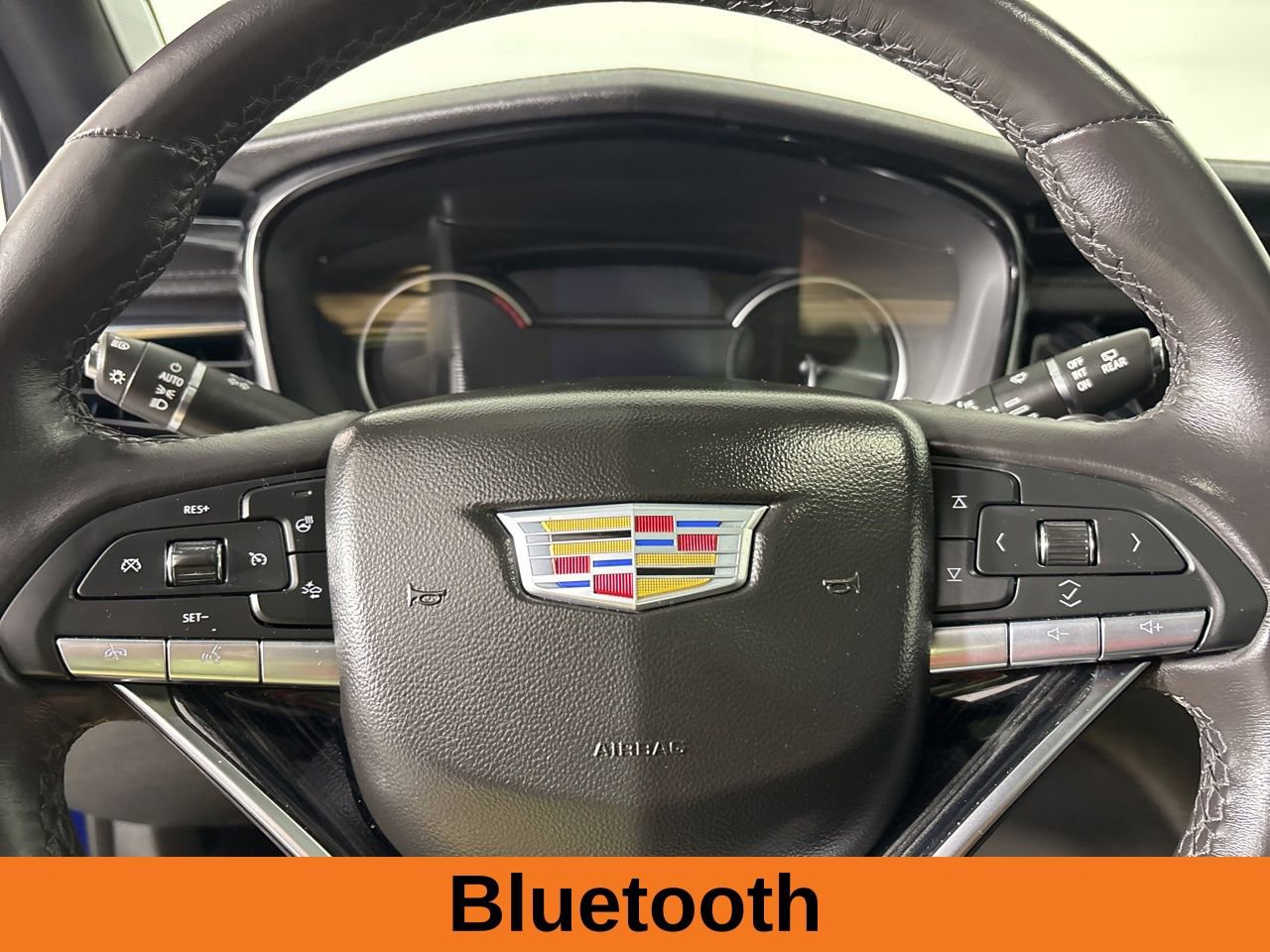 Used 2025 Cadillac XT6 Premium Luxury image 13