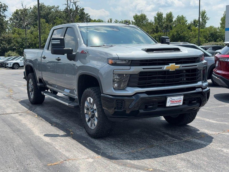 Used 2024 Chevrolet Silverado 2500 Custom w/ Custom Convenience Package AWD/4WD video 2