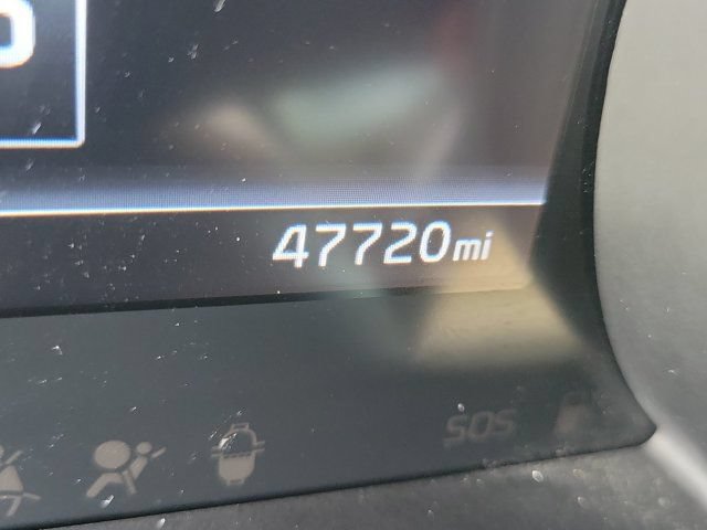 Used 2022 Kia Carnival LX FWD image 29