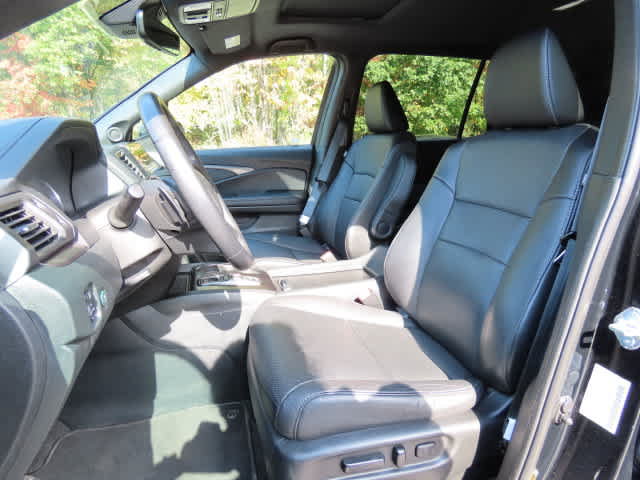 Used 2023 Honda Passport EX-L image 12
