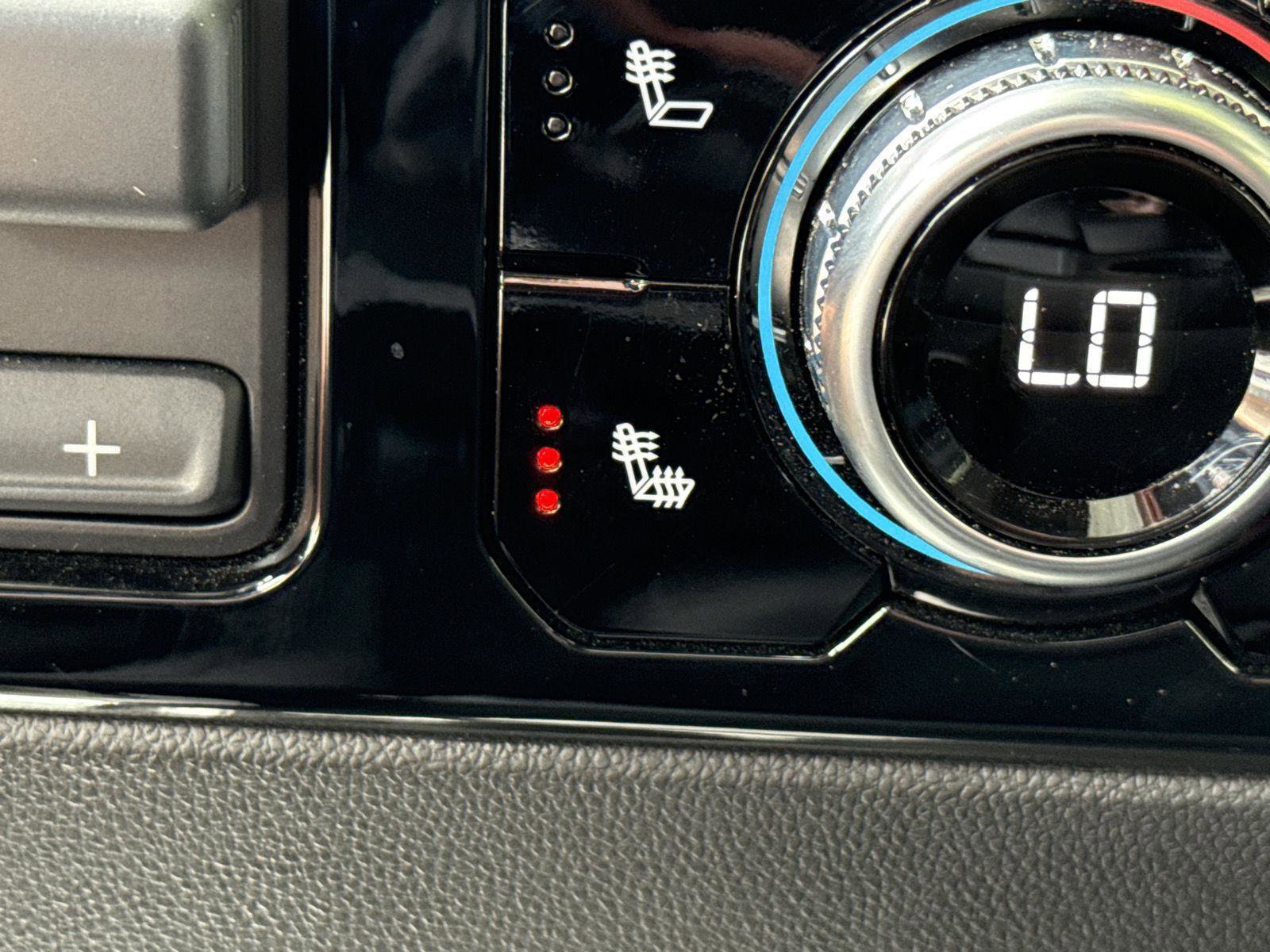 New 2025 GMC Sierra 1500 SLE image 26