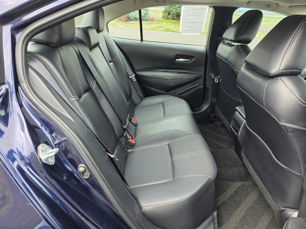 Used 2022 Toyota Corolla XLE w/ Carpet Mat Package (TMS) image 20