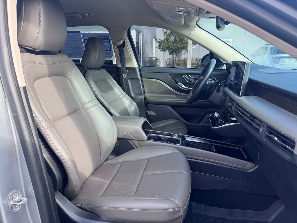 Used 2023 Lincoln Corsair Reserve image 22