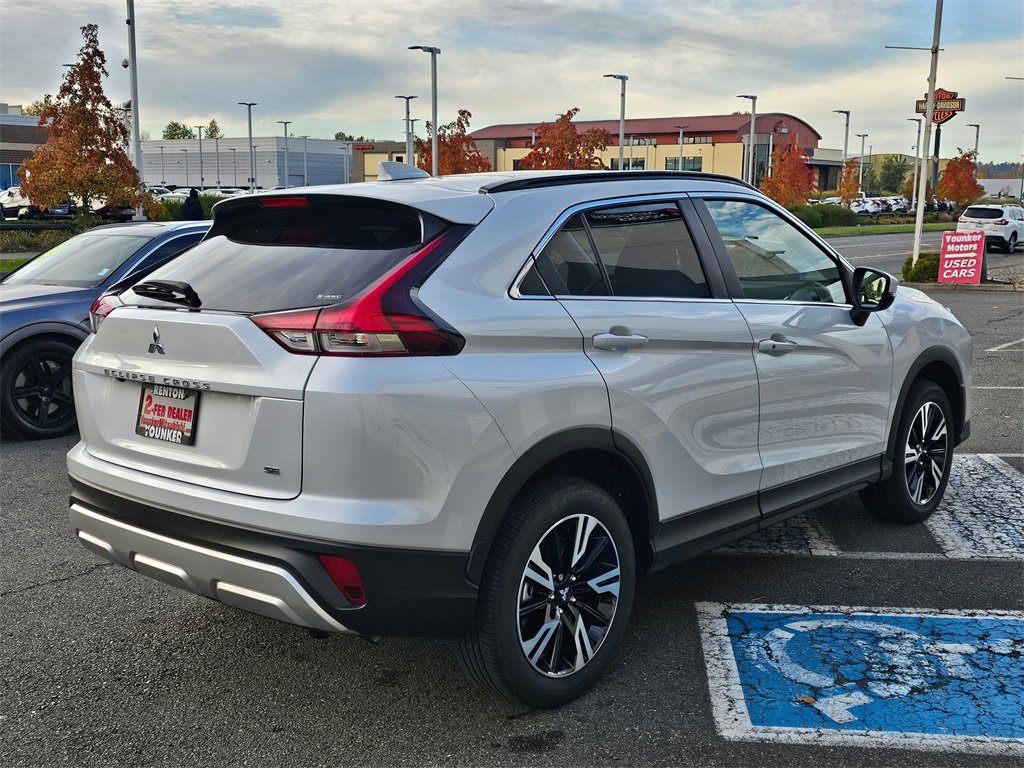 New 2026 Mitsubishi Eclipse Cross SE image 3