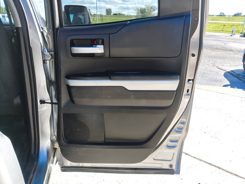Used 2021 Toyota Tundra SR5 AWD/4WD image 16