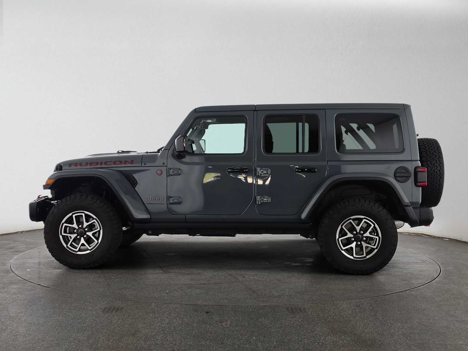 Used 2025 Jeep Wrangler Unlimited Rubicon AWD/4WD image 6