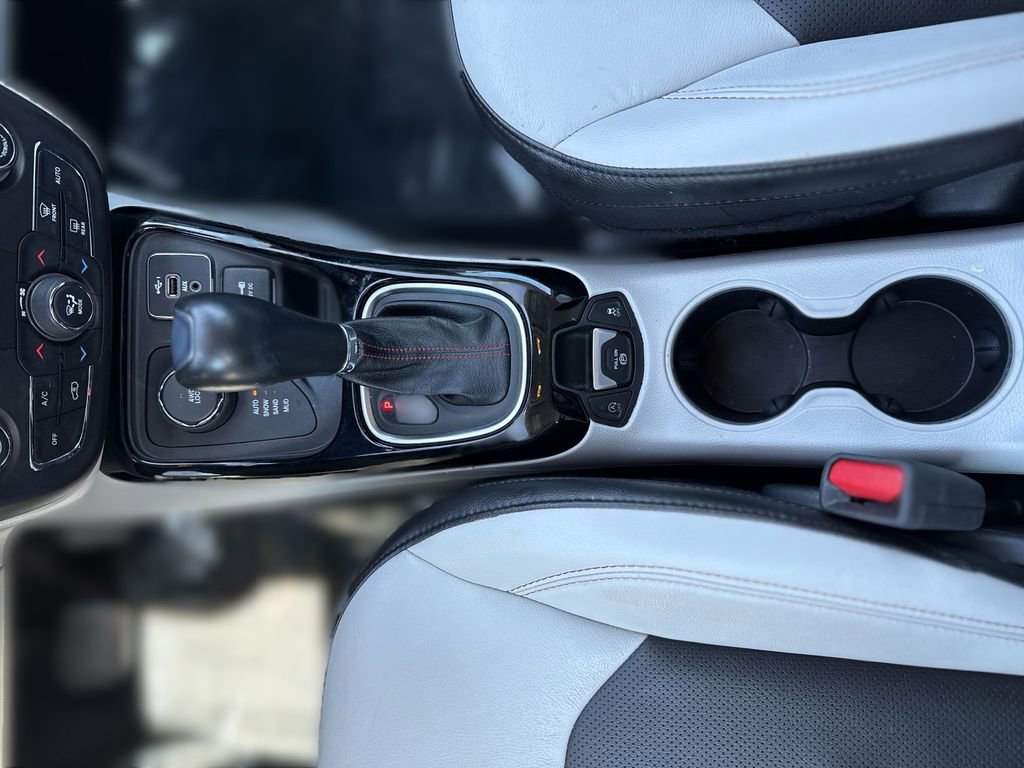 Used 2021 Jeep Compass Limited AWD/4WD image 19