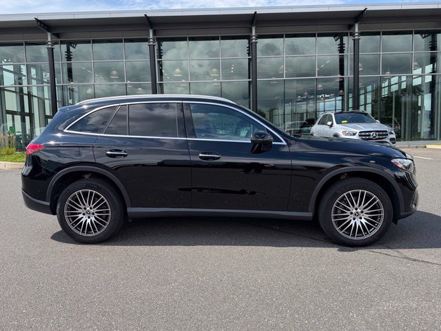 Used 2023 Mercedes-Benz GLC 300 4MATIC image 8