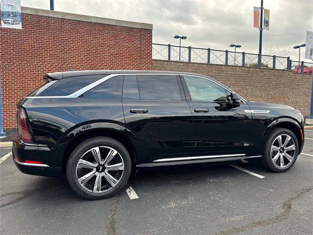 New 2025 Cadillac Escalade IQ Luxury 1 w/ Smart Trailering package image 8