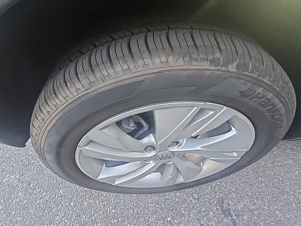 Certified 2026 Buick Encore GX Preferred w/ Comfort Package image 35