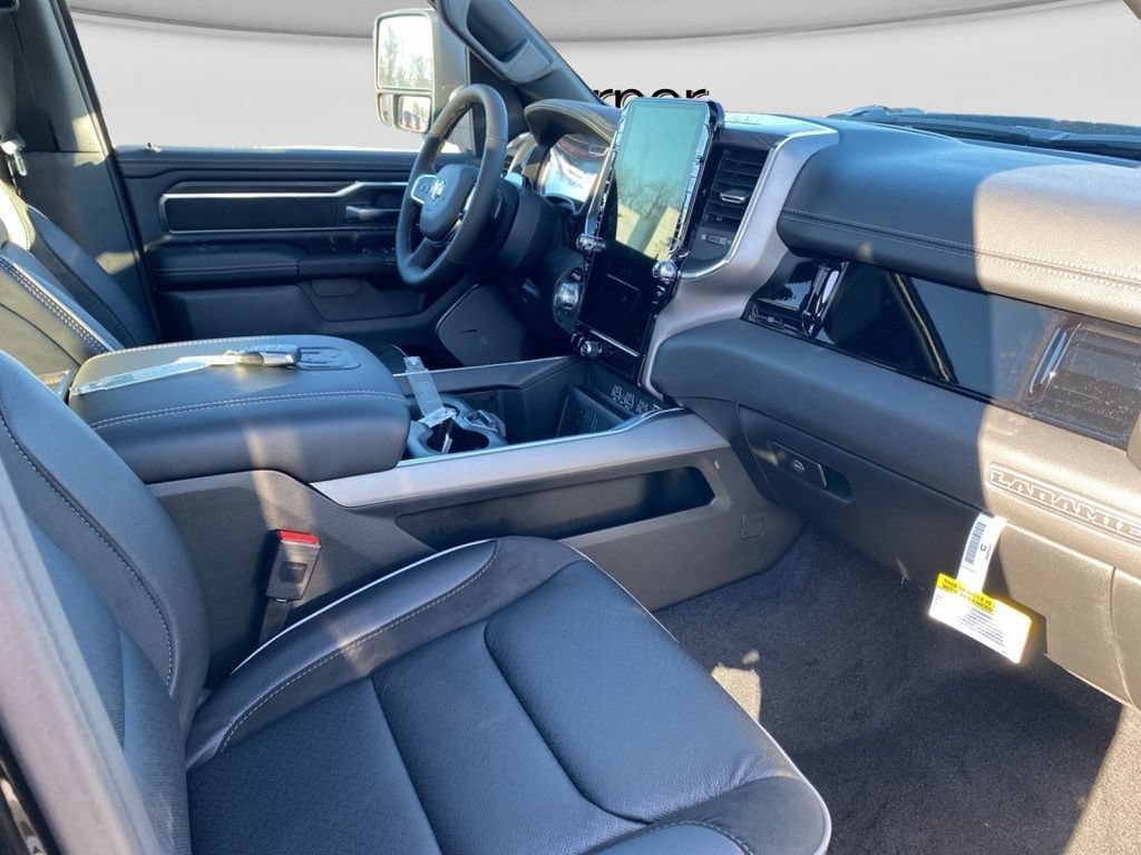 New 2026 RAM 1500 Laramie w/ Night Edition AWD/4WD image 12