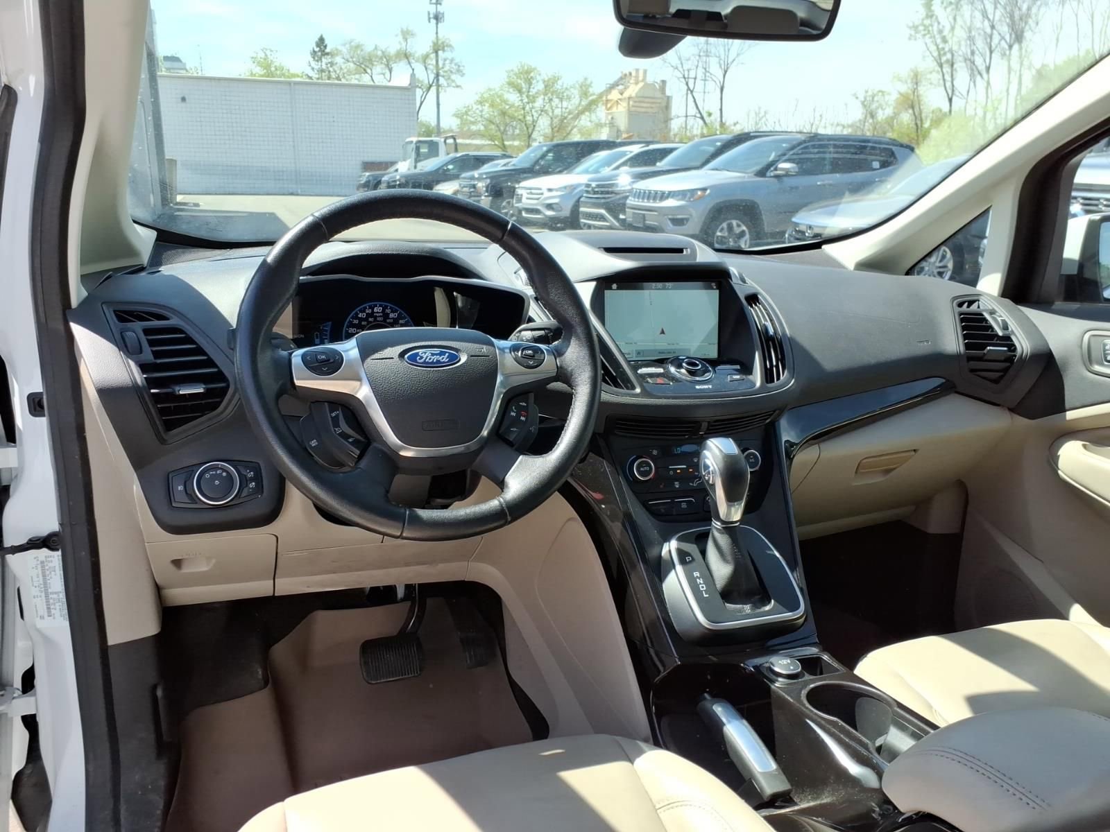 Used 2018 Ford C-MAX Titanium w/ Equipment Group 301A FWD image 12
