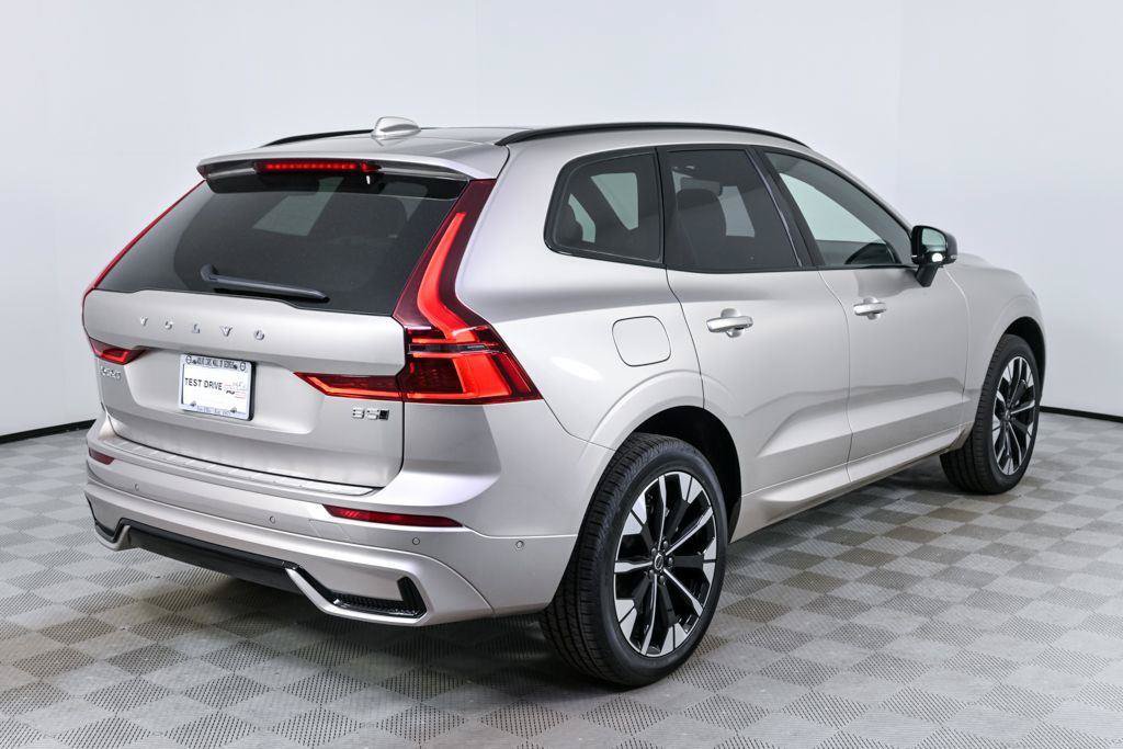 New 2026 Volvo XC60 B5 Plus w/ Protection Package Premier AWD/4WD image 27