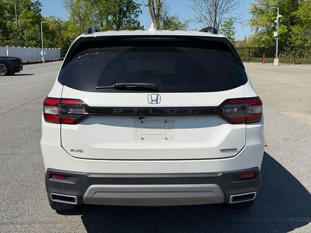 Used 2023 Honda Pilot Touring image 6