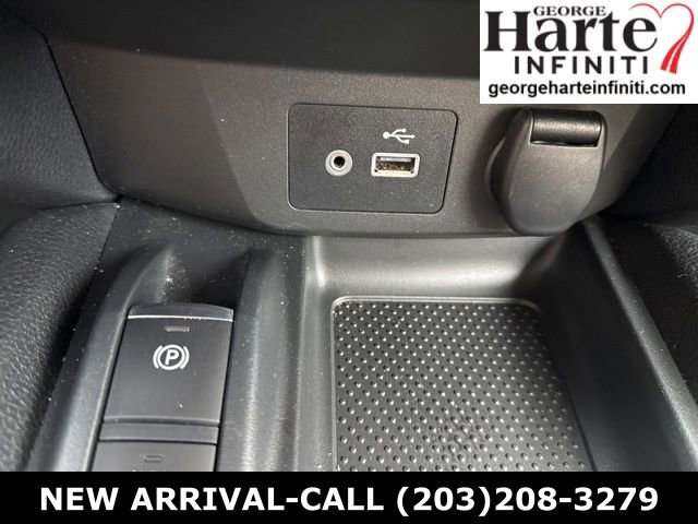 Used 2019 Nissan Rogue SV w/ Premium Package image 16