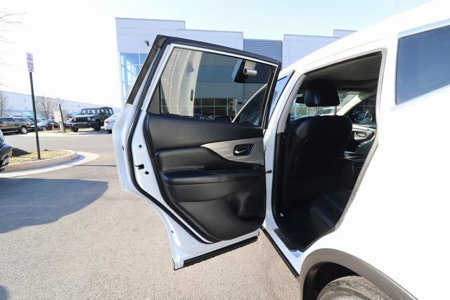 Used 2015 Nissan Murano Platinum AWD/4WD image 30