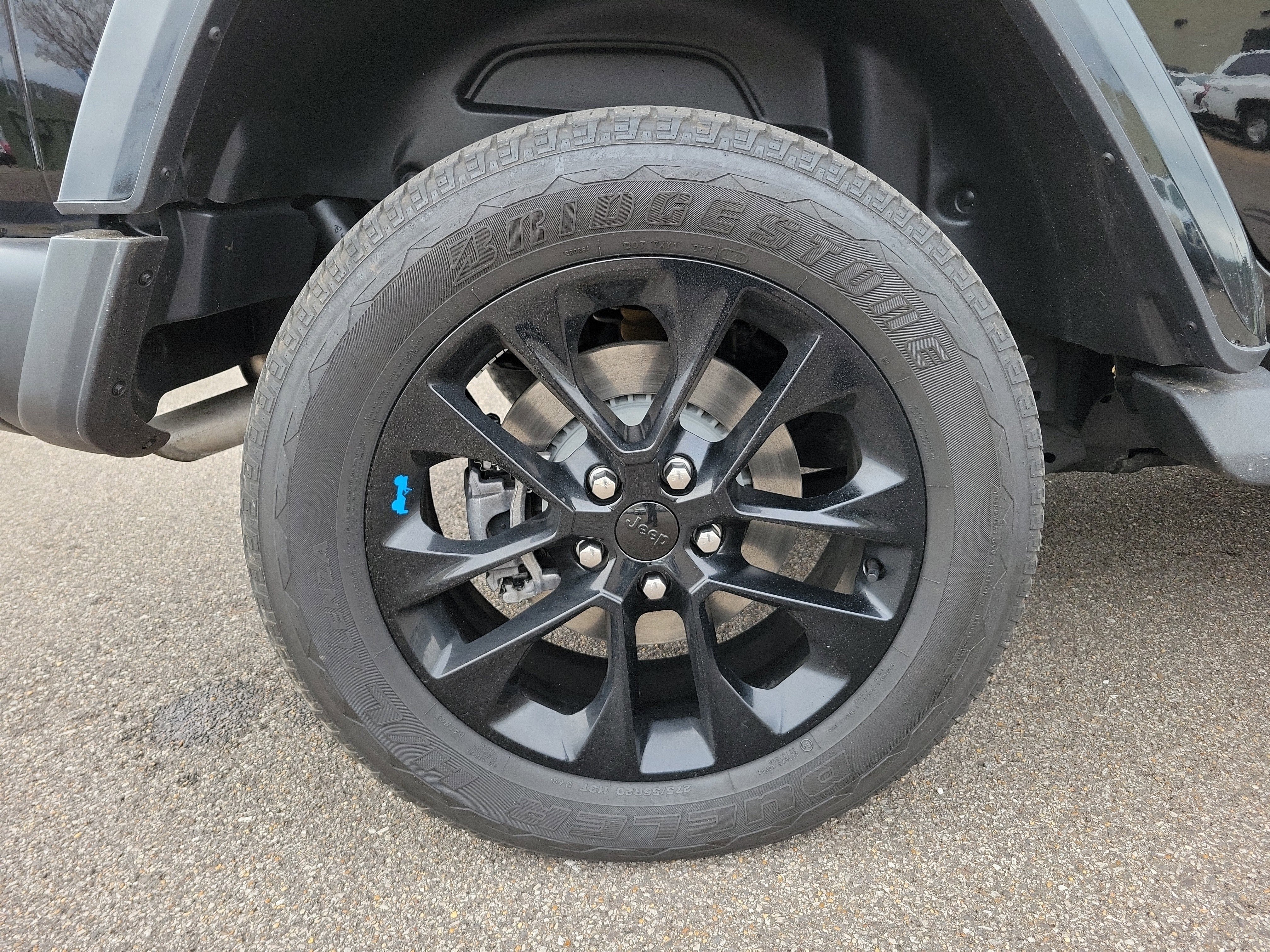 Used 2022 Jeep Wrangler Unlimited Sahara w/ Cold Weather Group image 30