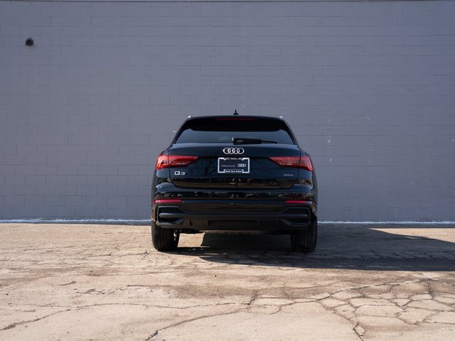 Certified 2025 Audi Q3 2.0T Premium Plus w/ Premium Plus Package image 6