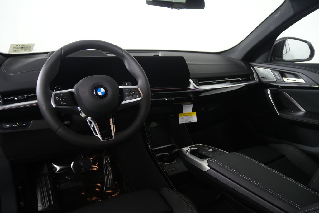 New 2026 BMW X2 xDrive28i w/ Technology Package AWD/4WD image 17