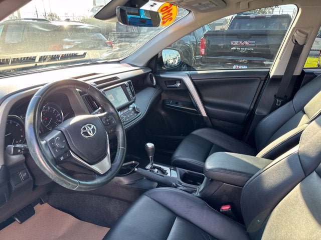 Used 2016 Toyota RAV4 Limited FWD image 10