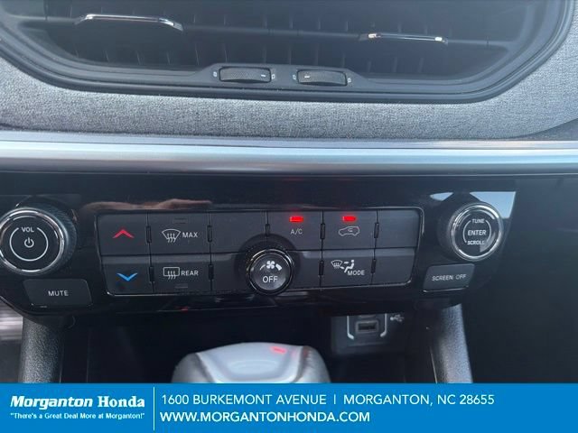 Used 2024 Jeep Compass Latitude AWD/4WD image 20