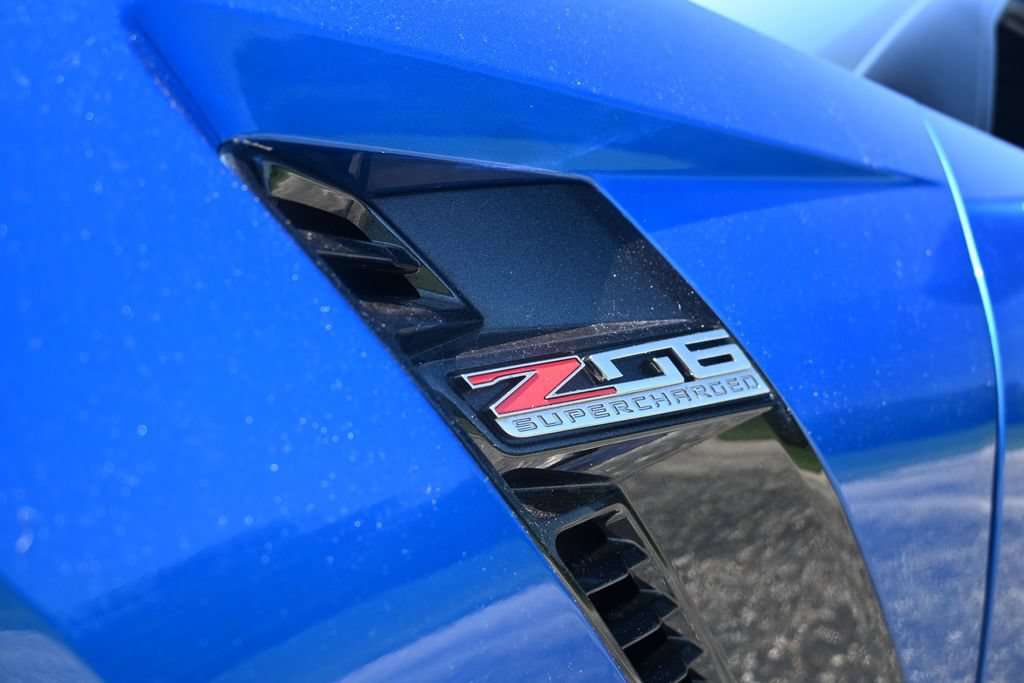Used 2016 Chevrolet Corvette Z06 w/ 3LZ Preferred Equipment Group RWD image 13