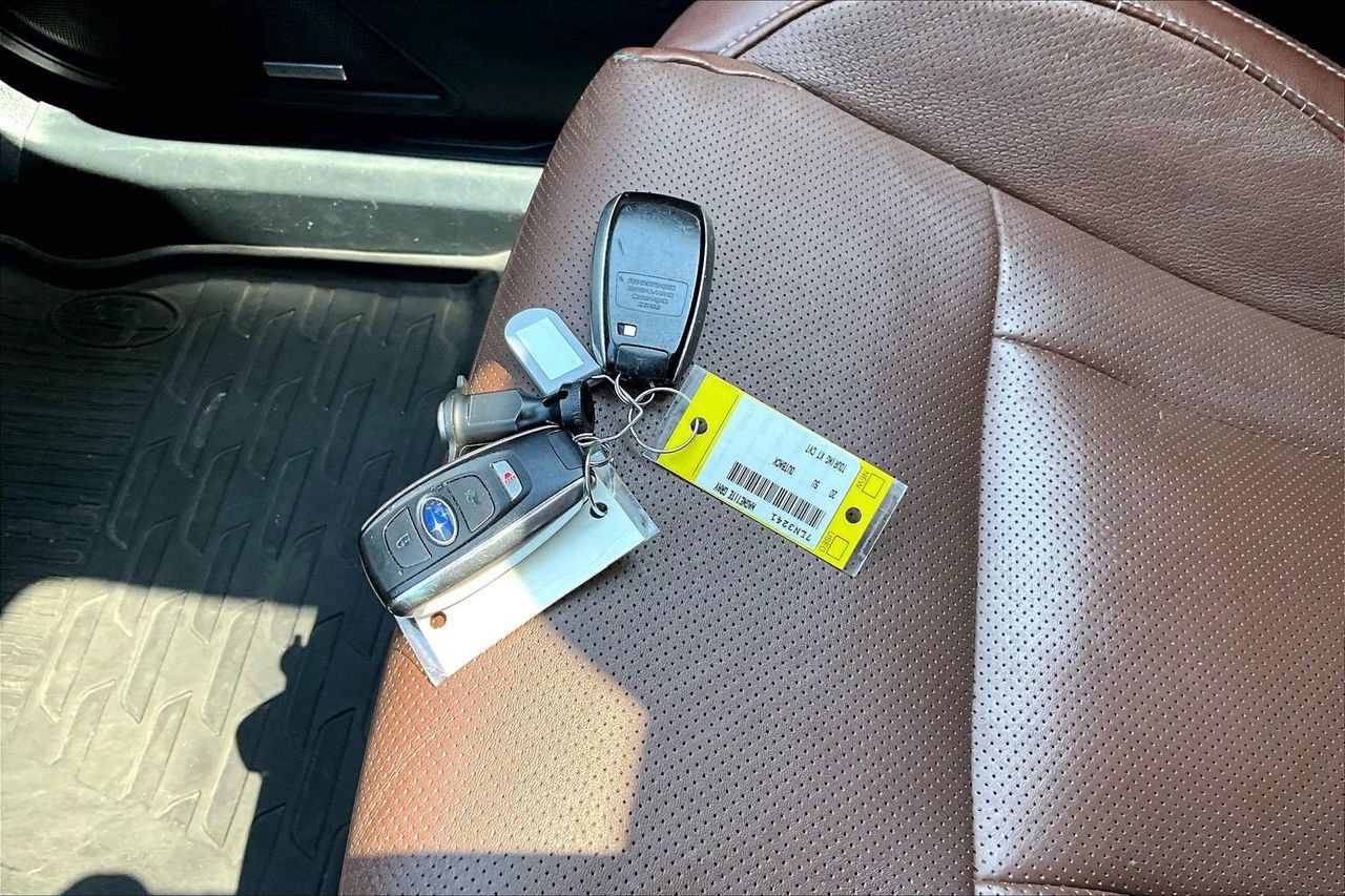 Used 2020 Subaru Outback Touring XT AWD/4WD image 31