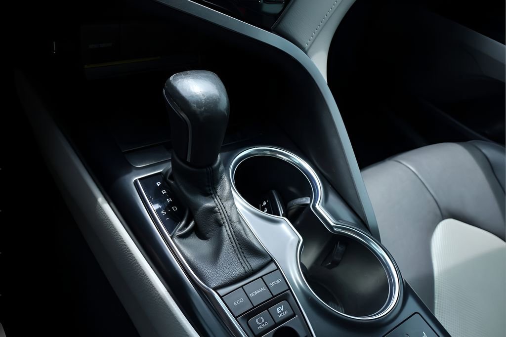 Certified 2020 Toyota Camry XLE FWD image 26