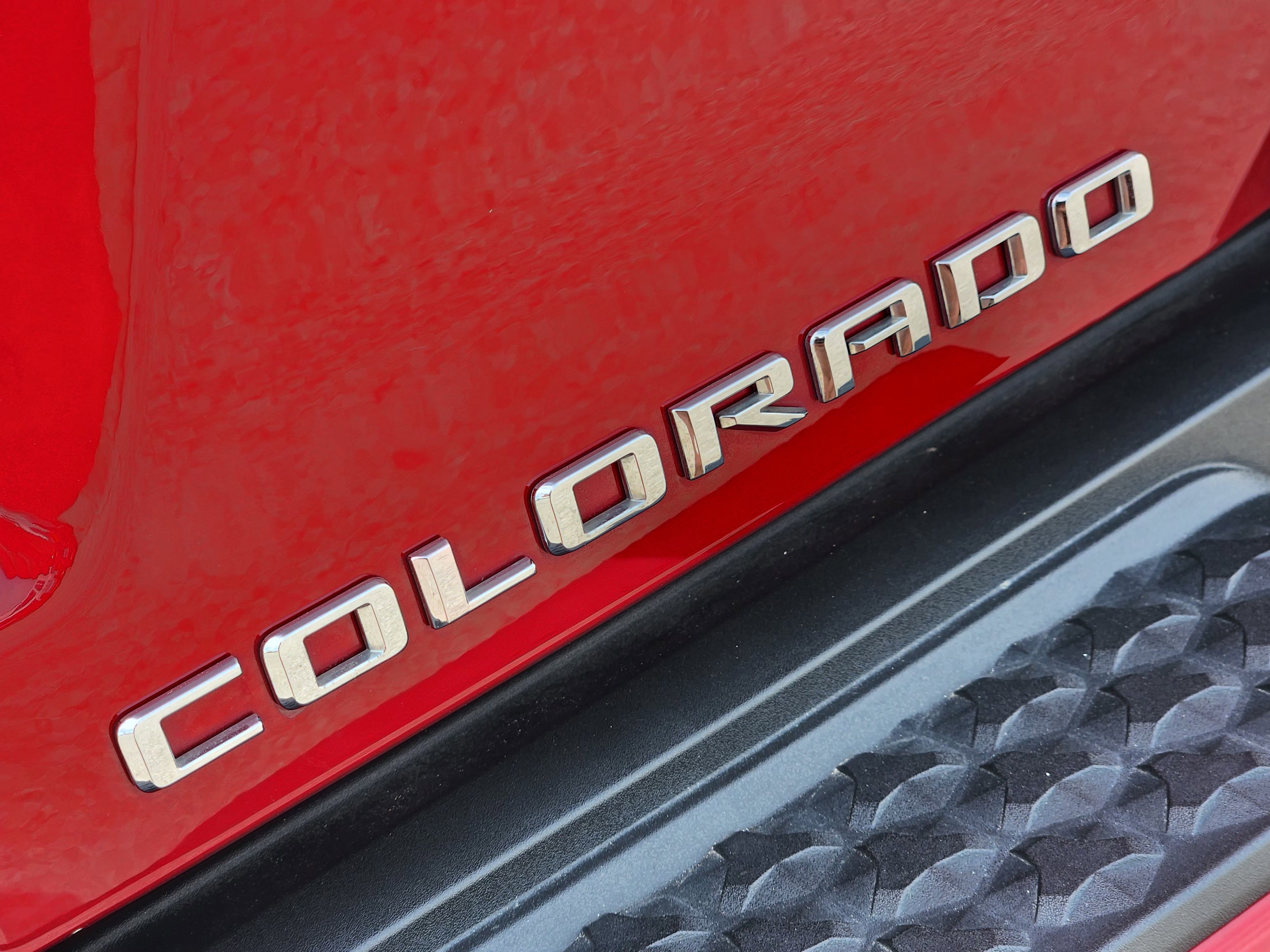 Used 2023 Chevrolet Colorado LT w/ LT Convenience Package RWD image 12