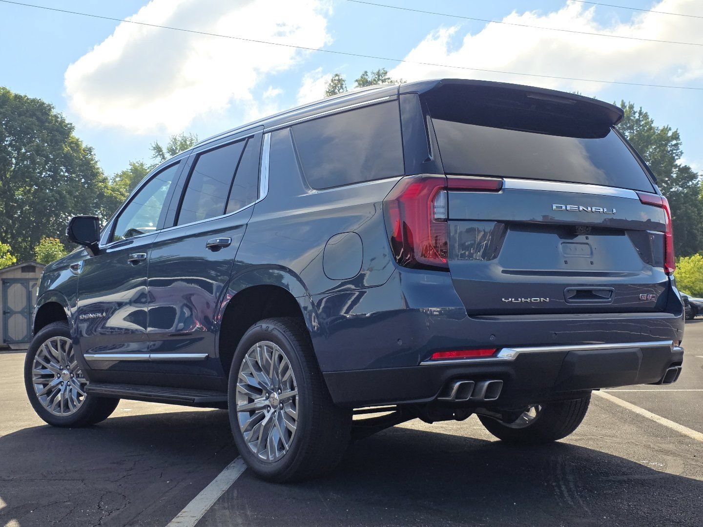 New 2026 GMC Yukon Denali w/ Advanced Technology Package AWD/4WD image 18