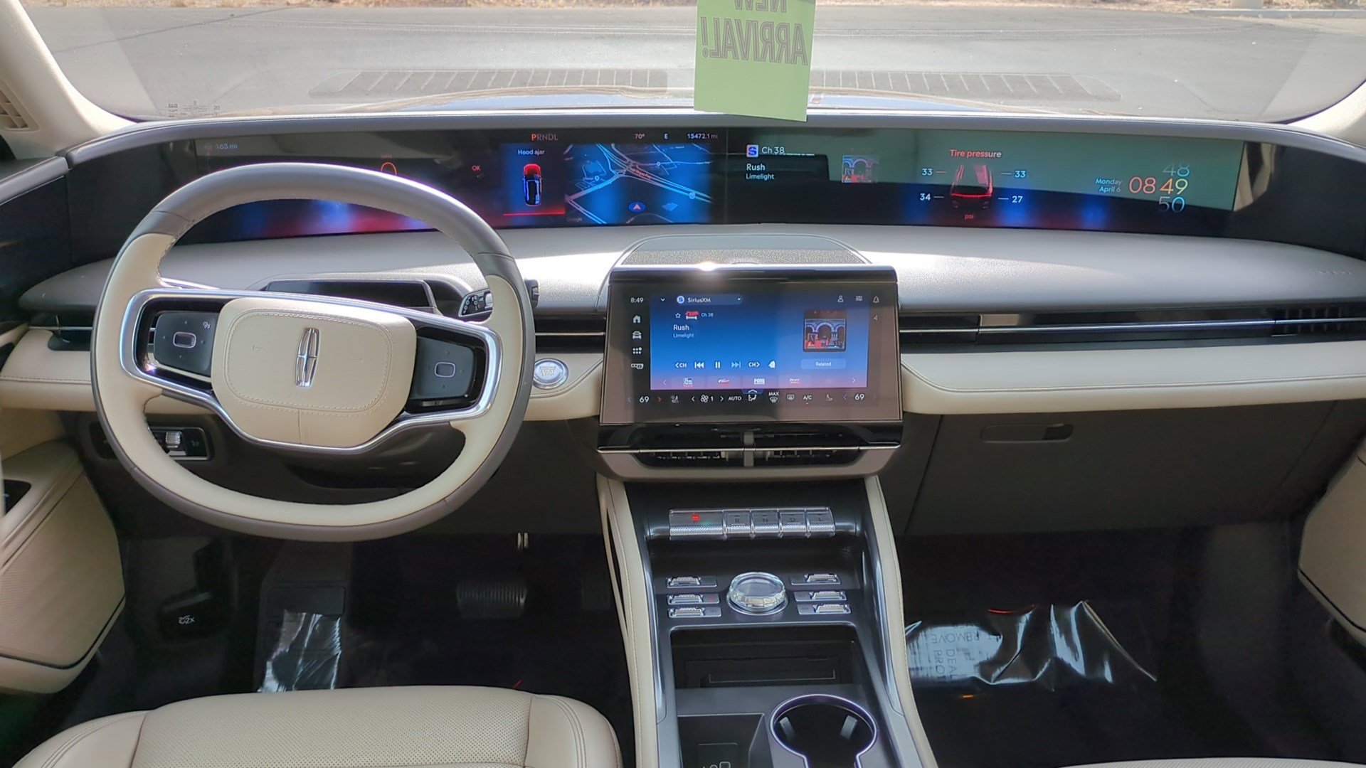 Used 2025 Lincoln Nautilus Premier w/ Jet Appearance Package AWD/4WD image 27