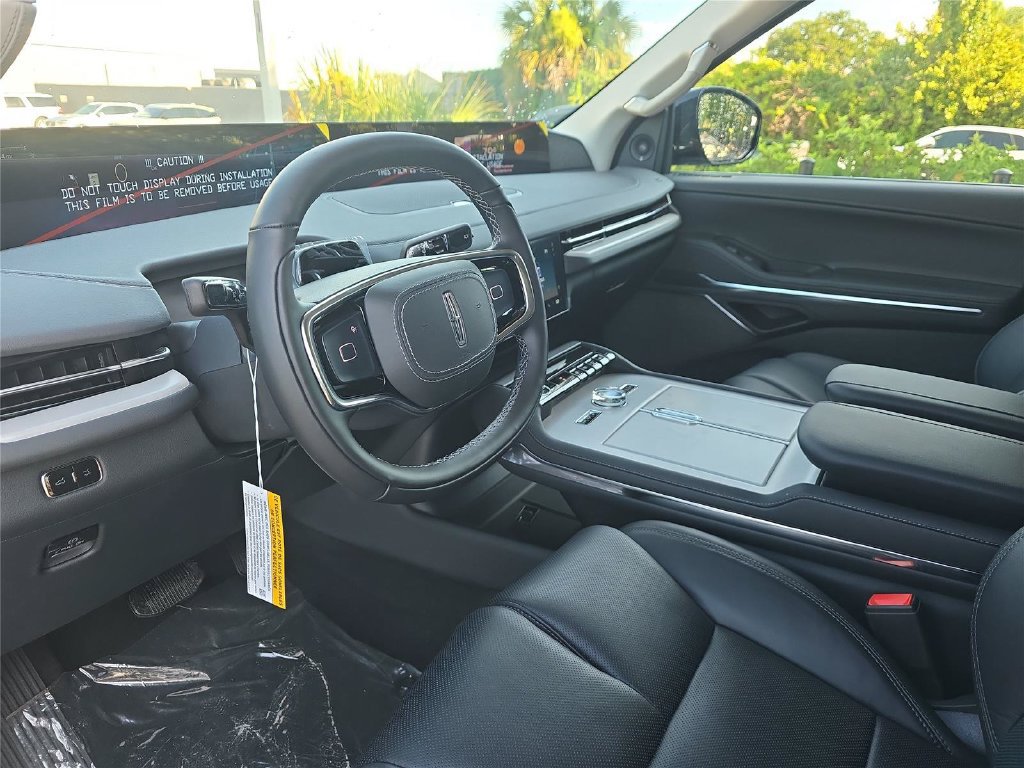New 2026 Lincoln Navigator Reserve AWD/4WD image 19