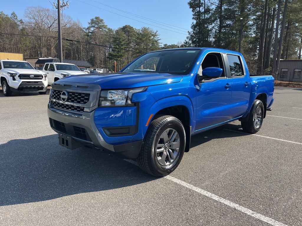 Certified 2025 Nissan Frontier SV w/ Tow Package image 2