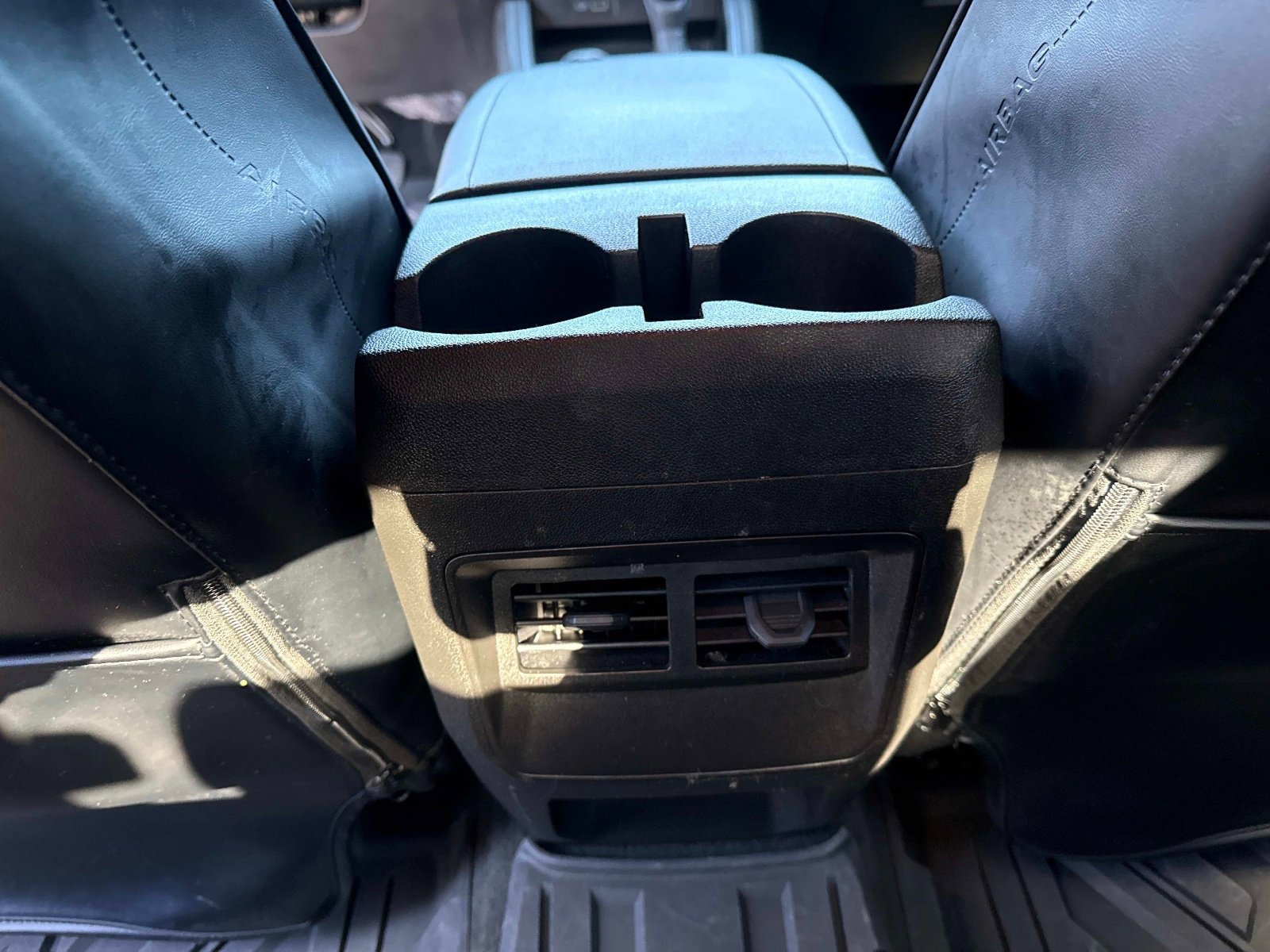 Used 2023 Chevrolet Colorado Trail Boss image 16