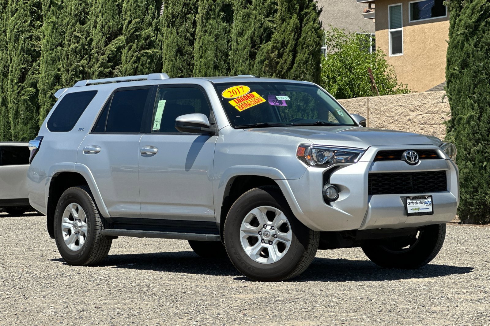 Used 2017 Toyota 4Runner SR5 RWD image 2