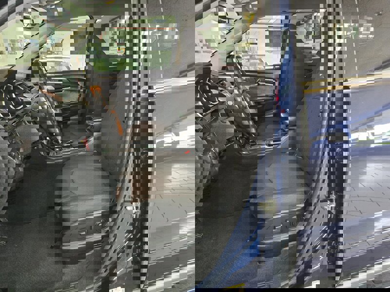 Used 2010 Chevrolet Traverse LT w/ Personal Connectivity Package image 9