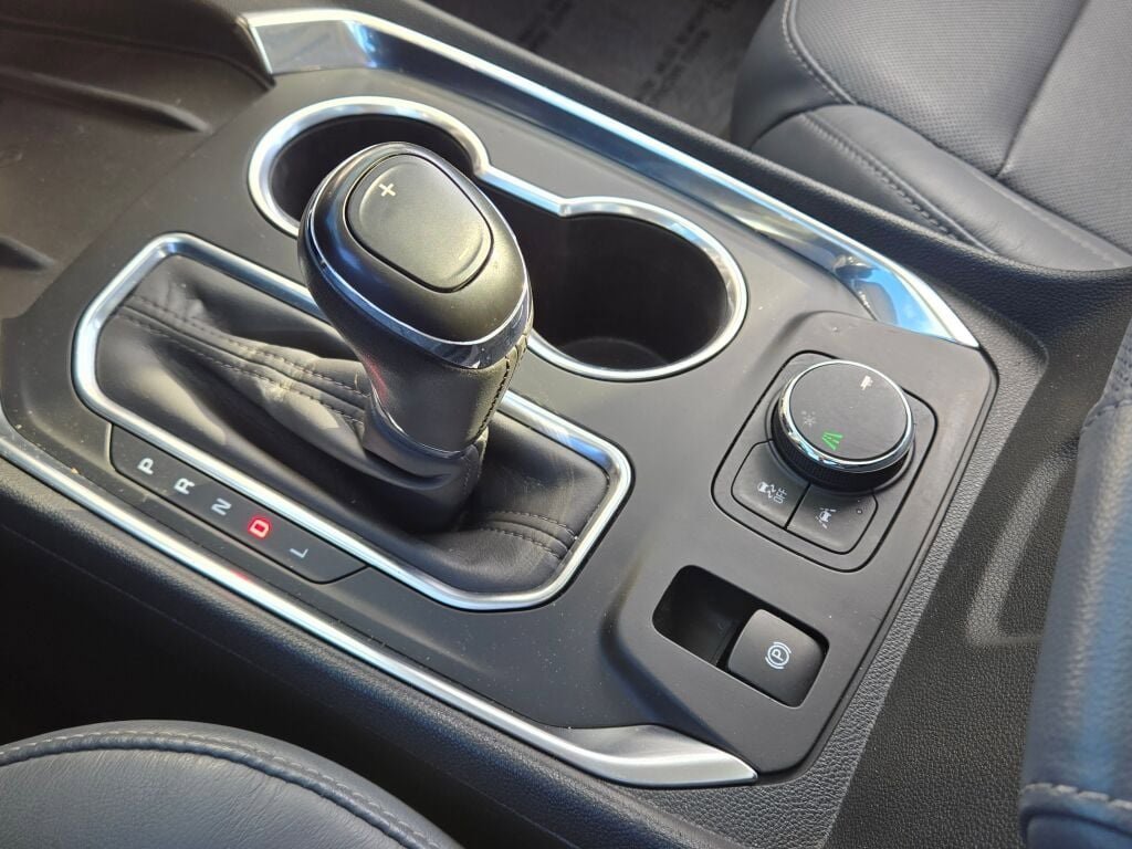 Used 2020 Chevrolet Traverse Premier w/ LPO, Floor Liner Package image 30