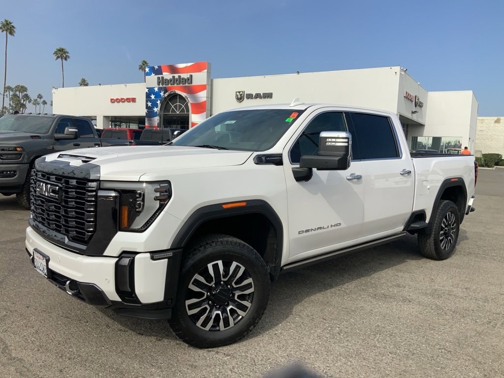 Used 2024 GMC Sierra 2500 Denali Ultimate w/ Max Trailering Package image 1