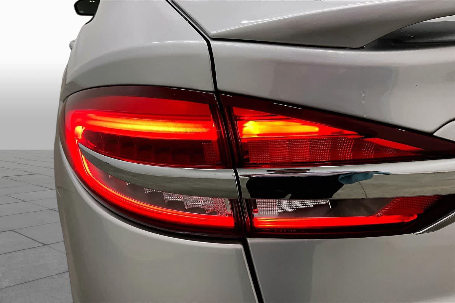 Used 2019 Ford Fusion Titanium FWD image 28