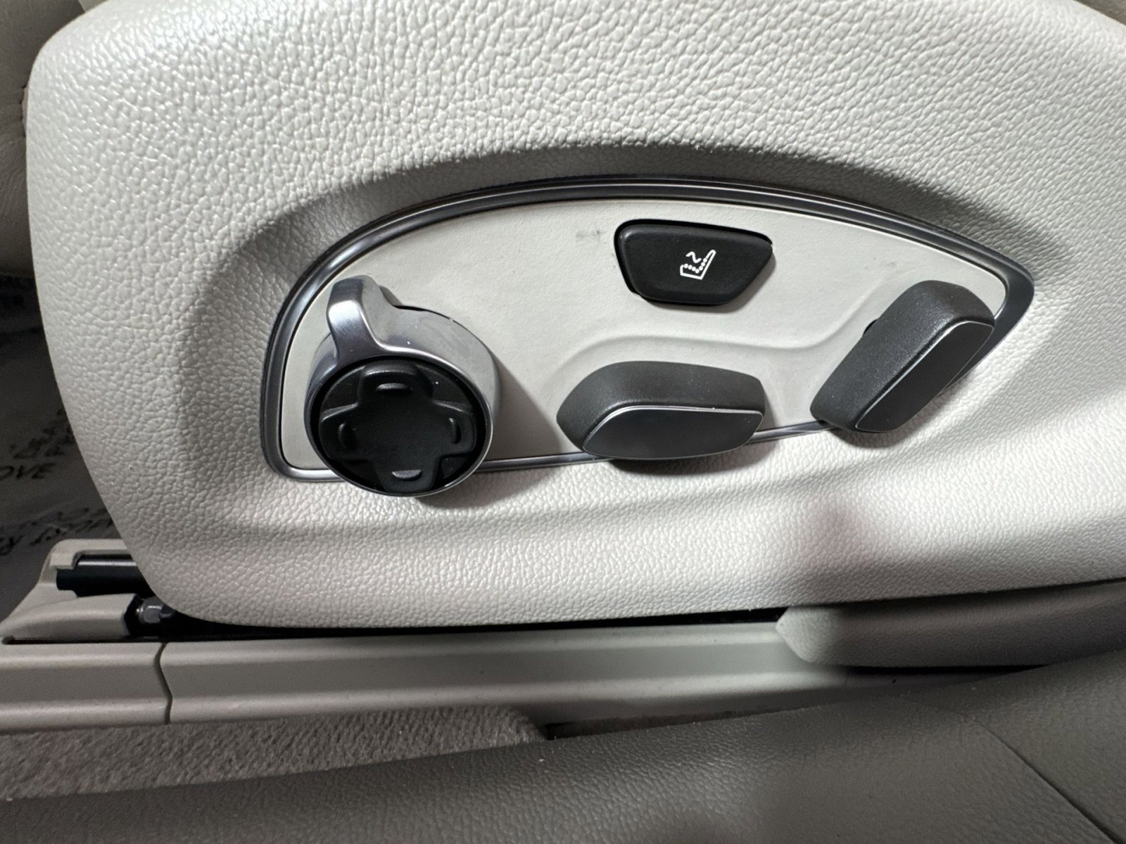 Used 2016 Cadillac XTS Vsport Platinum image 14